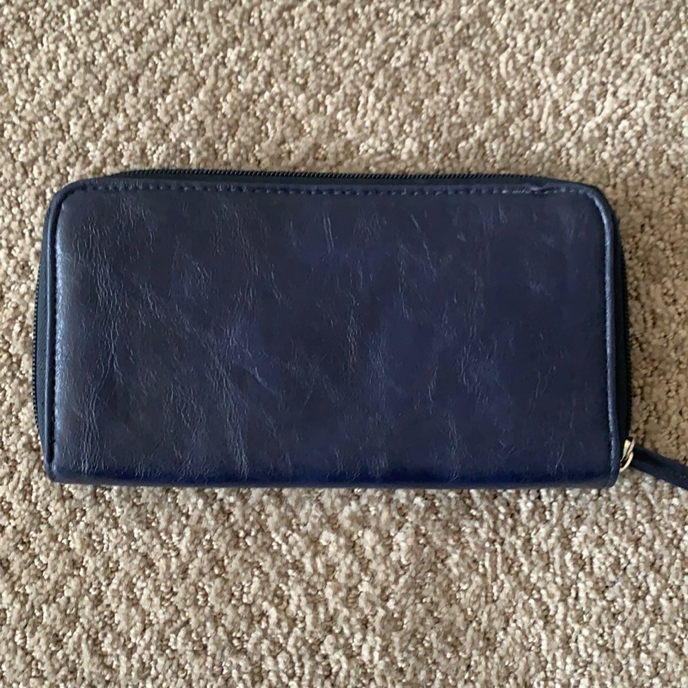 Gap navy/ pink and white polka dot wallet EUC